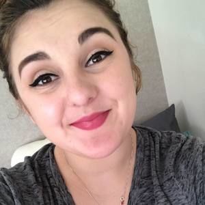 Meet your Posher, Raegan